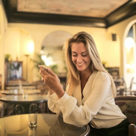 65 exemples de premier message à envoyer à un homme