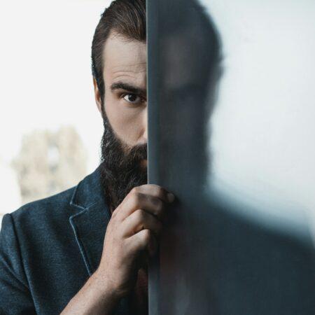 Pourquoi mon ex me cache sa nouvelle relation ?