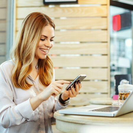 Comment répondre à “Salut” sur Tinder : Mes conseils